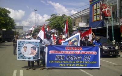 Bupati Bengkalis Didemo Warganya, Pejabat Enggan Menyambut